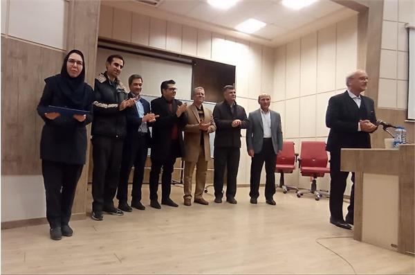 تقدیر از بانوان همکار دانشکده پزشکی به مناسبت ولادت حضرت فاطمه زهرا (س) و روز زن و مادر