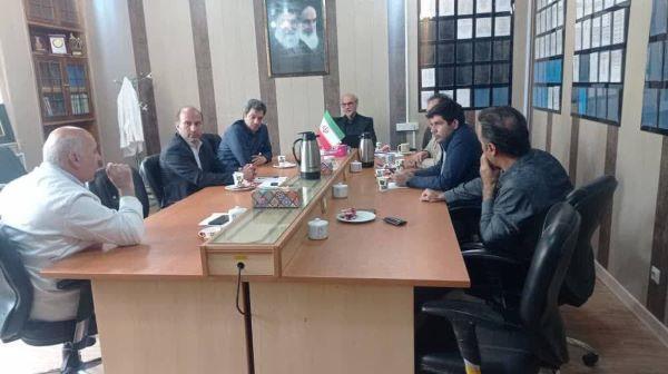 ​ ​برگزاری جلسه‌ با موضوع بررسی نقاط قوت و مشکلات گروه میکروب‌شناسی