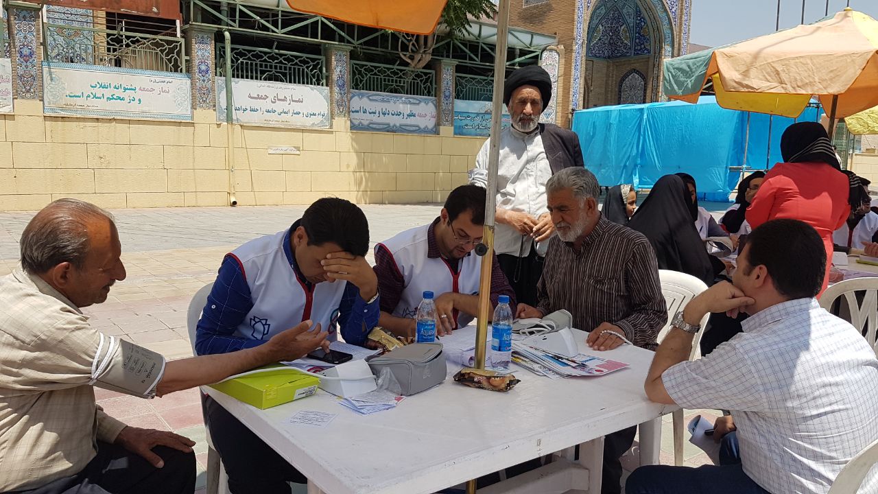 انجام سنجش فشار خون در مساجد اصلی کرمانشاه 6