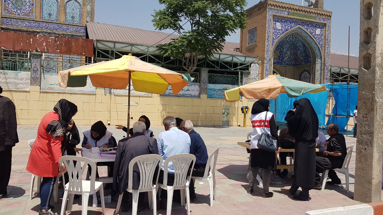 انجام سنجش فشار خون در مساجد اصلی کرمانشاه 9