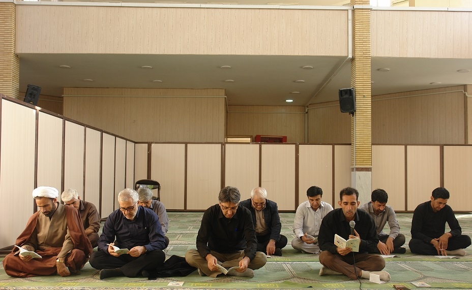 مراسم زیارت عاشورا