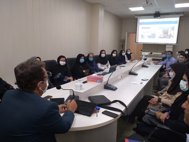 جلسه ریاست با کارشناسان گروه 1401